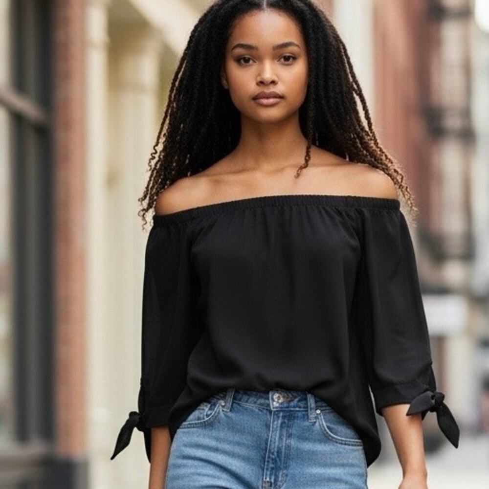 White House Black Market Blouse Black off shoulder Size XS